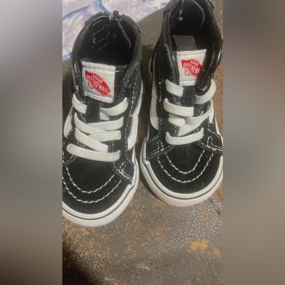 Vans shoes 👞 - Picture 3 of 6